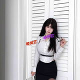 白领镁奻谦职让门